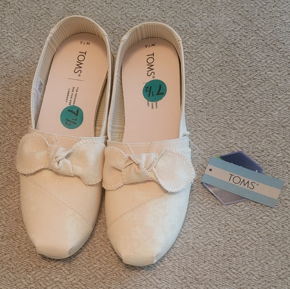 TOMS